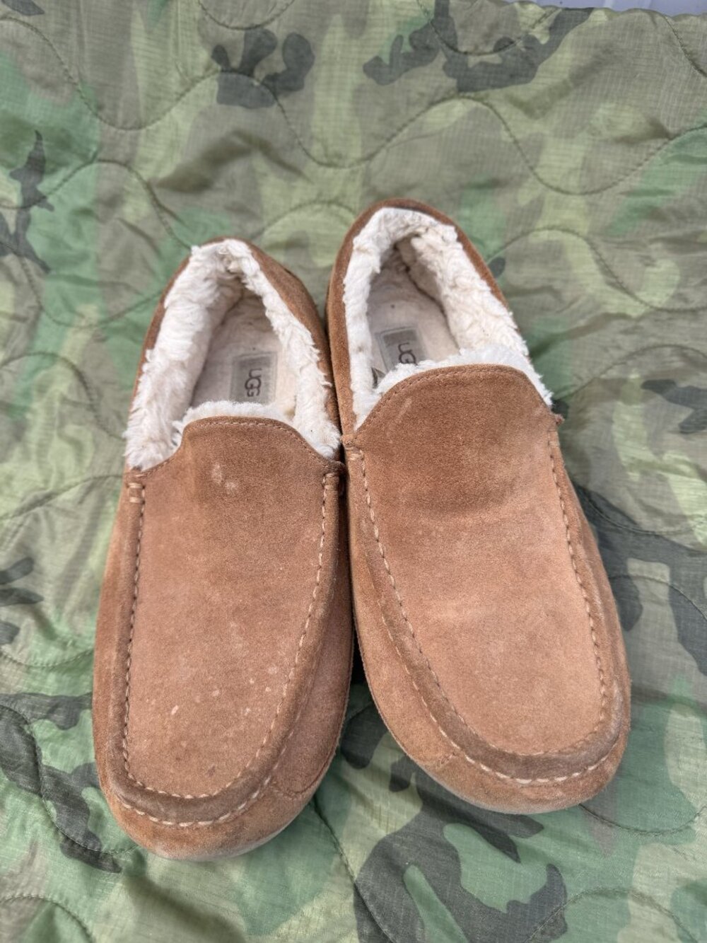 UGG Ascot Moccasin Slippers Chestnut Mens 13